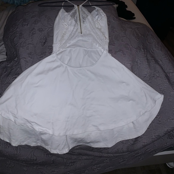 Only worn once ! - Picture 3 of 4